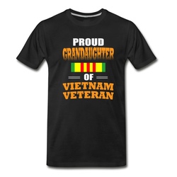Men's Proud Grandaughter of Vietnam Veteran shirt T-Shirt - Black